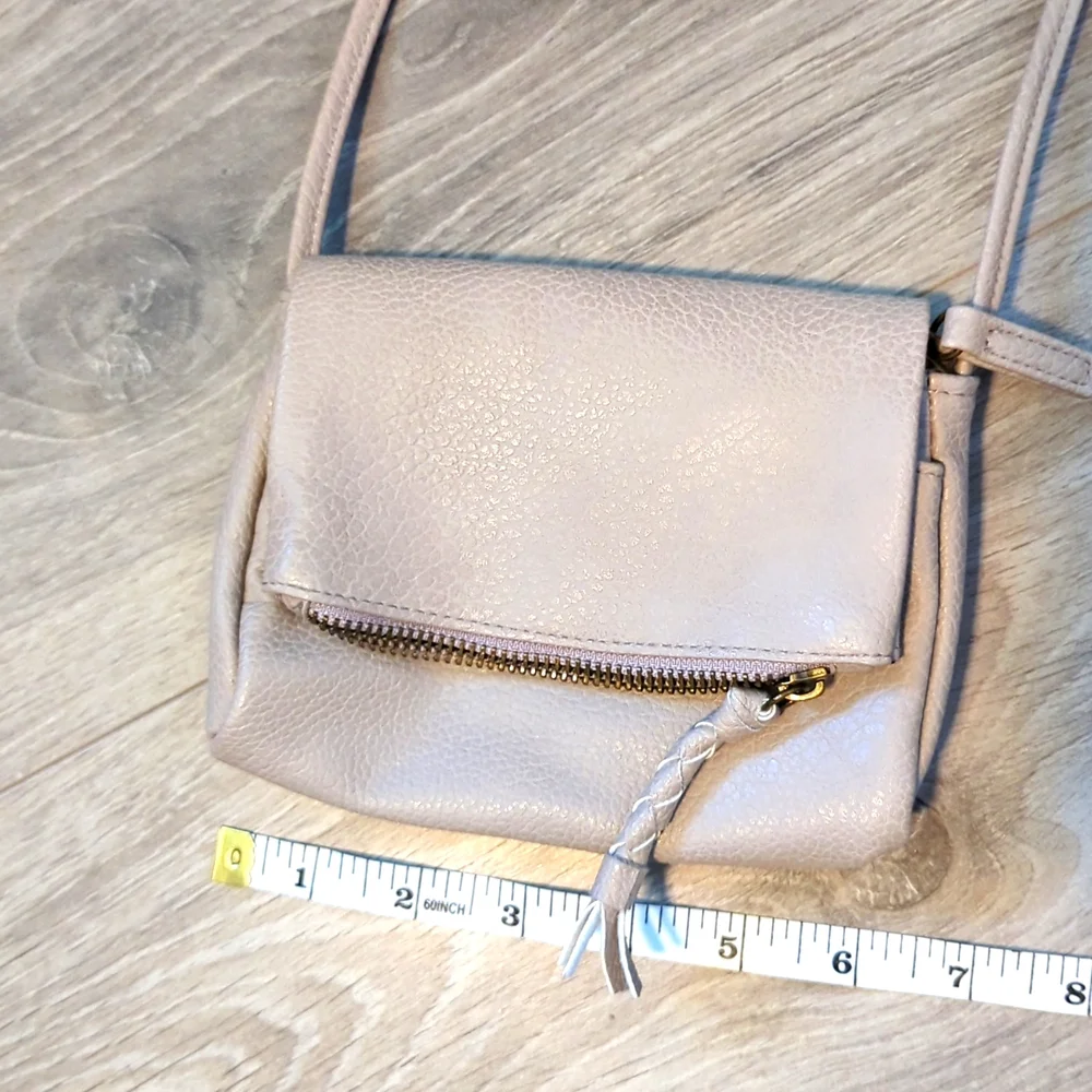 Mossimo Crossbody Bag - Picture 4 of 5